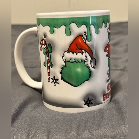 15oz Merry Grinchmas Mug! - Picture 3 of 3